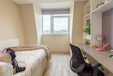 Bronze En Suite at The Barn, Bampfylde Street, Newtown, Exeter, EX12FQ - Image 1